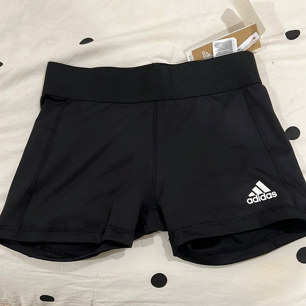 adidas women’s medium 3” spandex